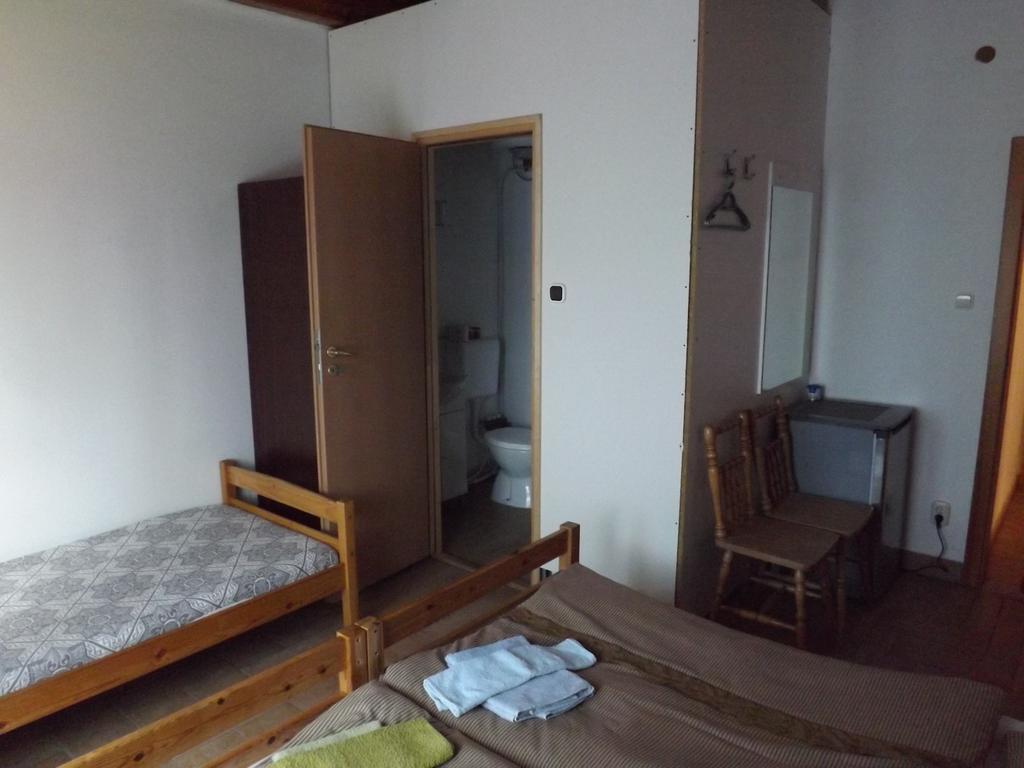 Napos Vendégház Győr Exterior foto