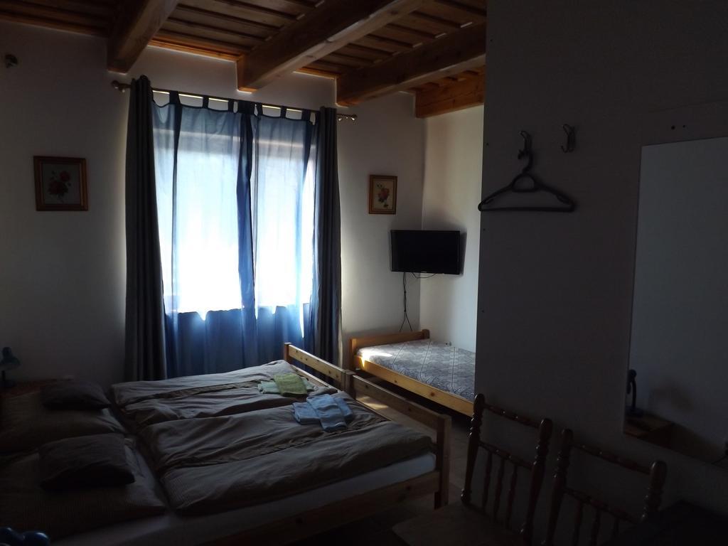 Napos Vendégház Győr Exterior foto