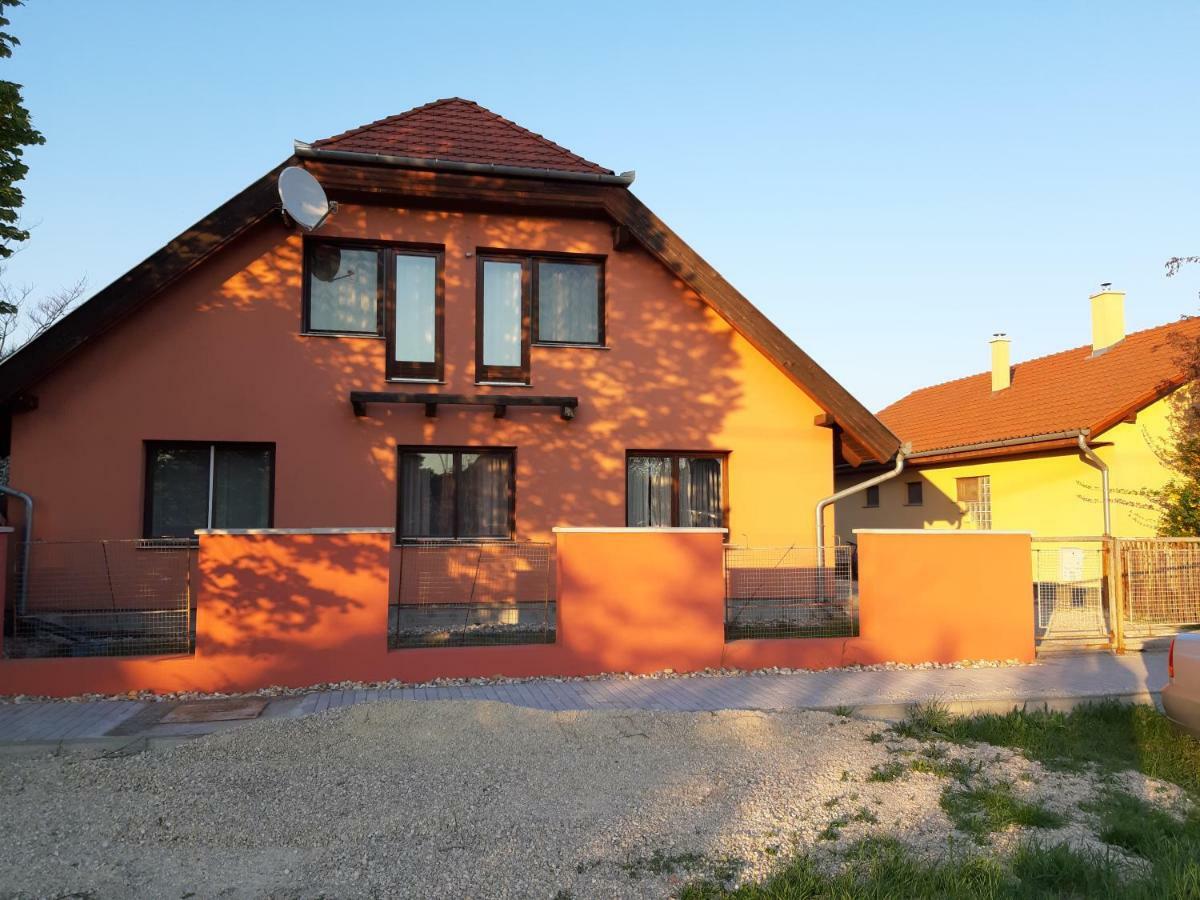Napos Vendégház Győr Exterior foto